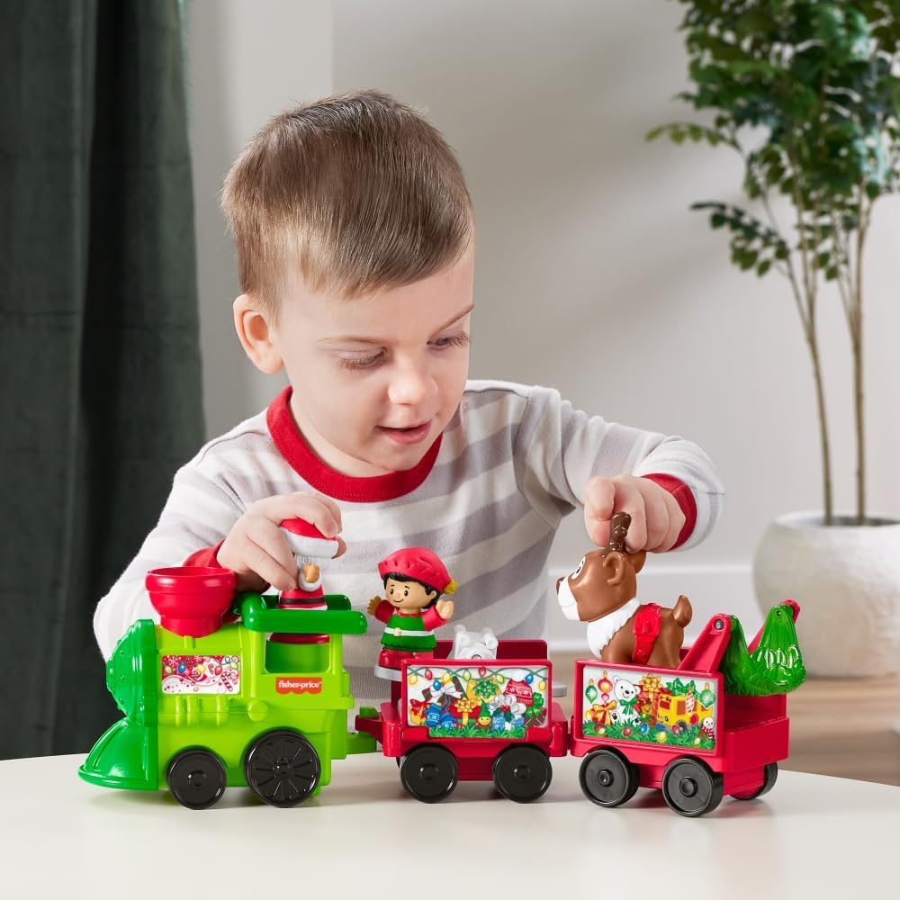 Around the tree with Little People